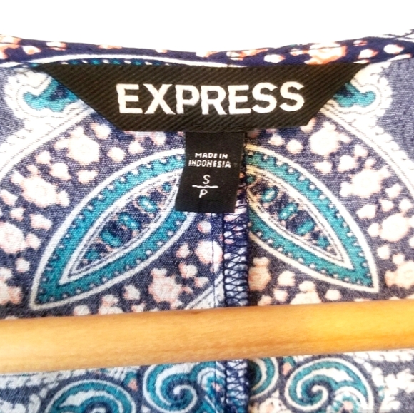 Express Boho Mandala Print V-Neck 3/4 Sleeve Wrap Dress  | Small - Picture 4 of 9